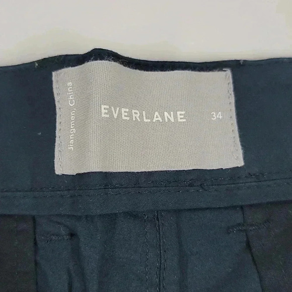 The 9" Slim-Fit Performance Chino Short - Picture 4 of 11